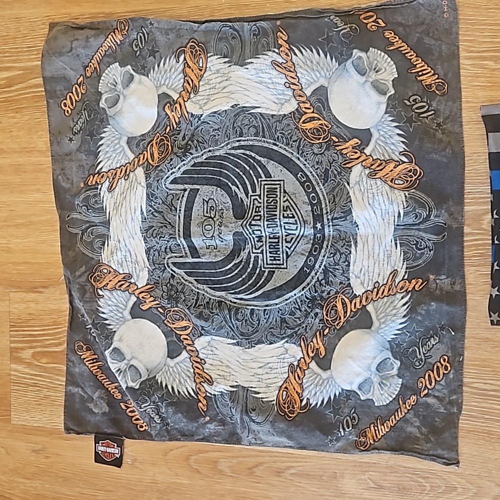 Harley Davidson bandana Milwaukee 2008.  No brand Neck cowl.